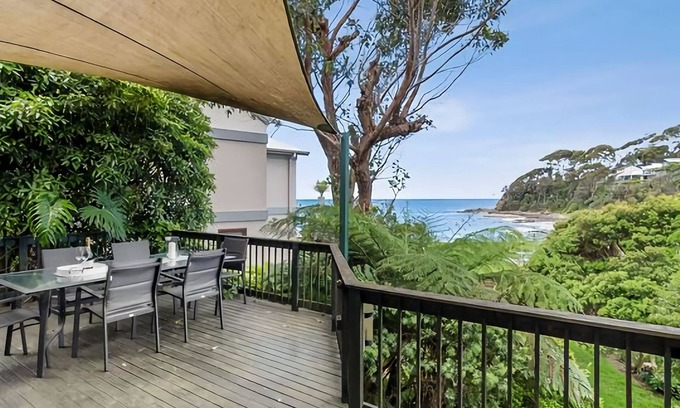 Malua Bay House | Beachfront at Malua - Garden Bay Beach