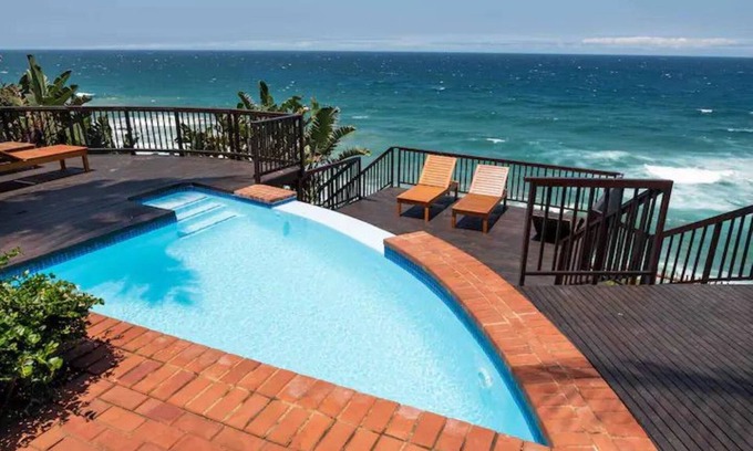 Ballito Apartment | Beachfront Bliss in Ballito - 3 Bedroom Apartment