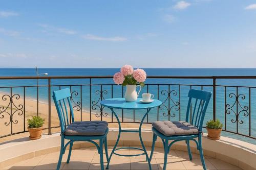 Kiato Apartment | Beachfront Cozy House - Kiatos' Seaview Retreat