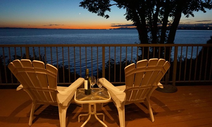 Blaine House | Beachfront House Near Semiahmoo and Birch Bay.