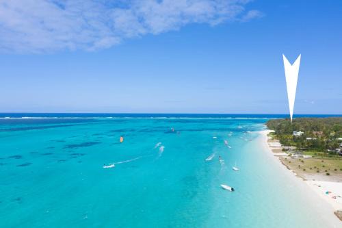 Pointe D'esny House | Beachfront house pointe d'esny
