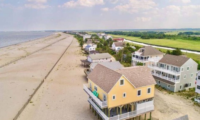 Broadkill Beach House | Beachfront I Expansive Deck I Dog Friendly I Spectacular 360 Views