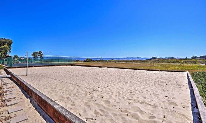 Watsonville Apartment | Beachfront Pajaro Dunes Condo w/Bay Views!