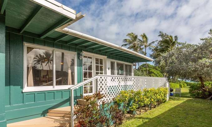 Kalama Tract Cottage | Beachfront Plantation Cottage - 3sqm/2sqm House - Kailua Beach