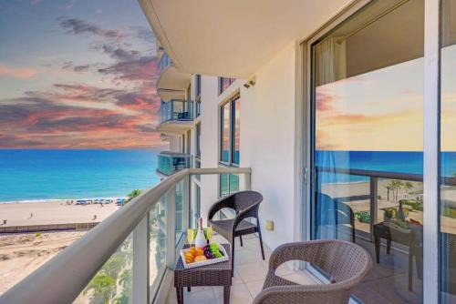 Sunny Isles Beach Apartment | Beachfront Resort Pool Ocean View Balcony Gym