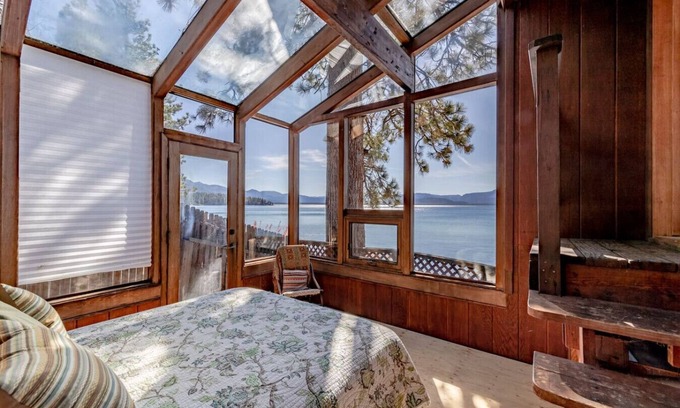 Zephyr Cove House | Beachfront Retreat | Sweeping Lake Views | Sleeps 10