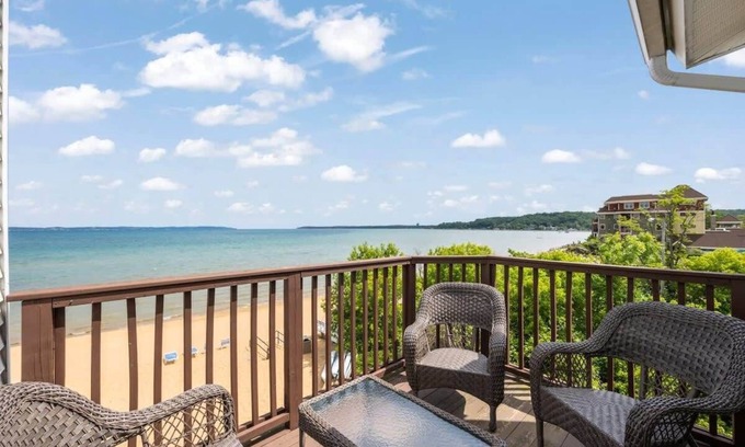 Traverse City Condo | Beachside 329 Waterfront Condo