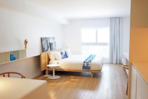 Bal Harbour Apartment | Beachside Studio with Pool Parking & Beach Service in Bal Harbour Miami Beach