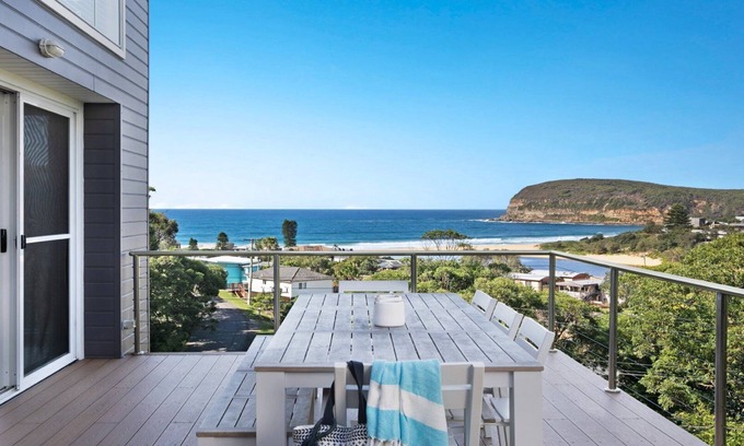 Copacabana House | BEACHVIEW SPECTACULAR | Amazing views, fireplace, close to the beach | Accom Holidays