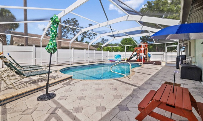 Jasmine Estates House | Beachy Bamboo Bungalow