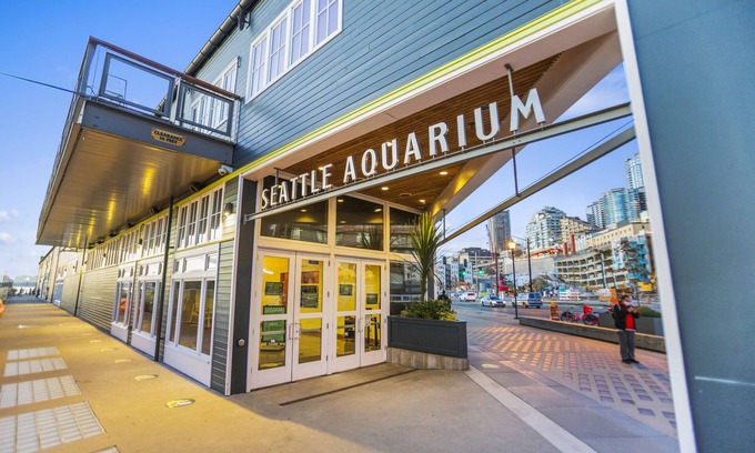 North Beacon Hill Apartment | Beacon Hill Retro - Central Location