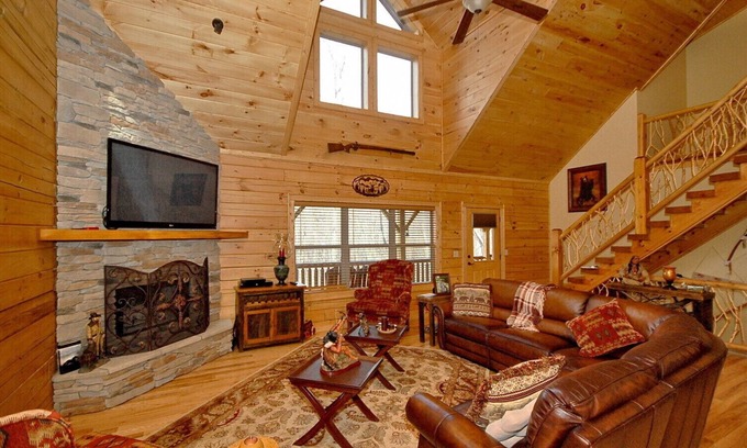 Maggie Valley House | Bear Necessities in Gated Smoky Mtn. Retreat Community