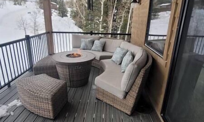 Tollgate Canyon House | Bear Necessities Above Park City, Bear Necessities Above Park City