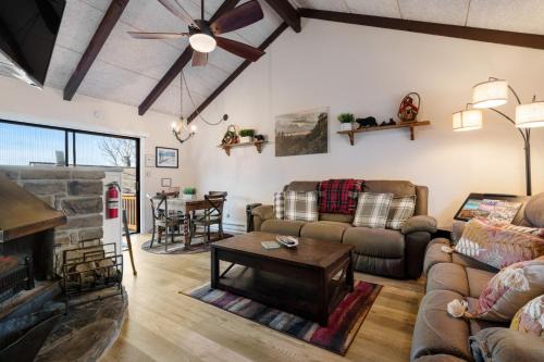 Beech Mountain Apartment | Bear's Loft