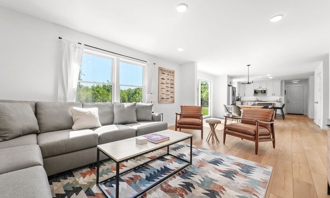 Maple City House | Bears Den- Hot Tub and AC. Short walk to Glen Lake. EV charger