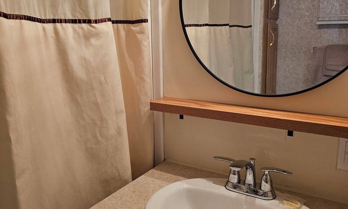 Hill City Cabin | Bears Den Vacation Cabin at Creekside