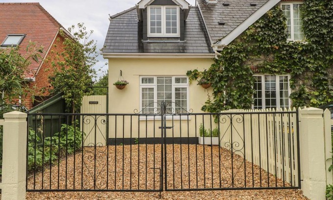 New Forest District Apartment | Beau Annexe