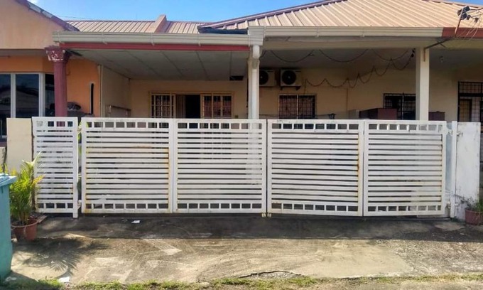 Beaufort House | Beaufort Paguyut Homestay