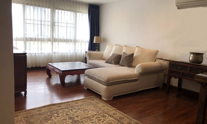 Ploenchit Condo | Beautiful apartment in the heart of Bangkok.
