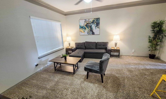 North Burnet Apartment | Beautiful 1BR Next to The Domain 5434