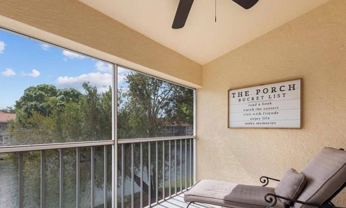 North Naples Condo | BEAUTIFUL 2/2 Condo Naples *LOCATION*