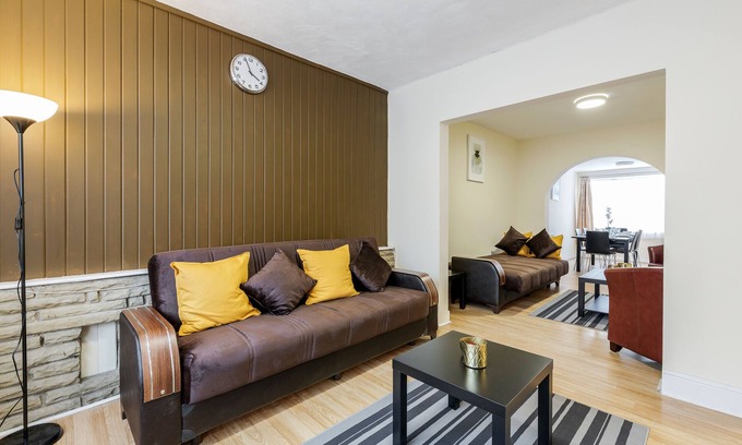 Barking House | Beautiful 2-Bed House in quiet cul-de-sac