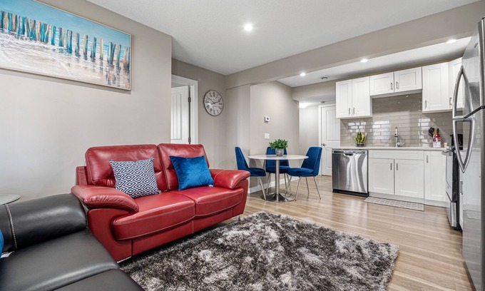 Sage Hill House | Beautiful 2-bedroom suite. Ventilation is amazing! You will love it!