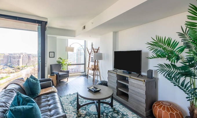 Reston Apartment | Beautiful 2BR Apartment in Reston with Amenities