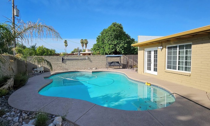 El G.H.E.K.O. House | Beautiful 4-bedroom home quietly tucked away in a charming Tucson neighborhood!