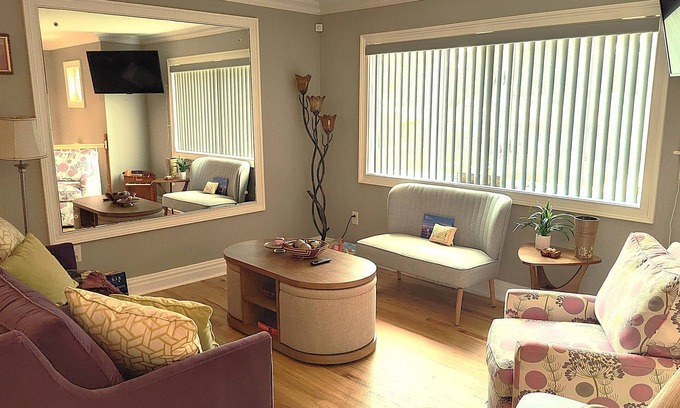 Neptune City House | Beautiful 4-bedroom house with AC in Neptune 10 minutes to Asbury Park Beach