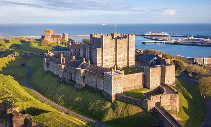 Dover Apartment | Beautiful 6-Bed Apartment in Dover