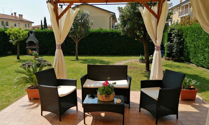 Valeggio sul Mincio Apartment | Beautiful apartment with garden not far from Lake Garda