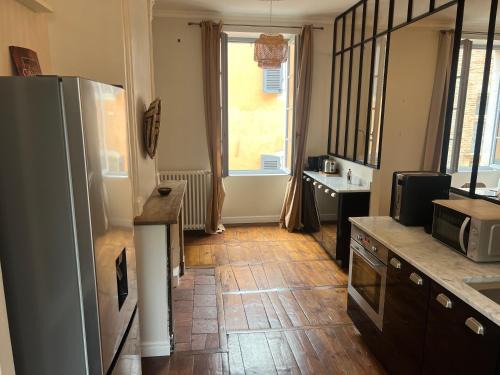 Cahors Old Town Apartment | Beautiful accommodation - Hypercentre Marketplace