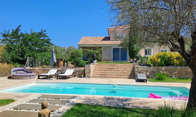 Belgodere House | Beautiful air-conditioned villa with jacuzzi pool, large, quiet property with trees.