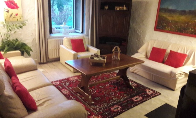 Engreux House | Beautiful and Authentic Cottage