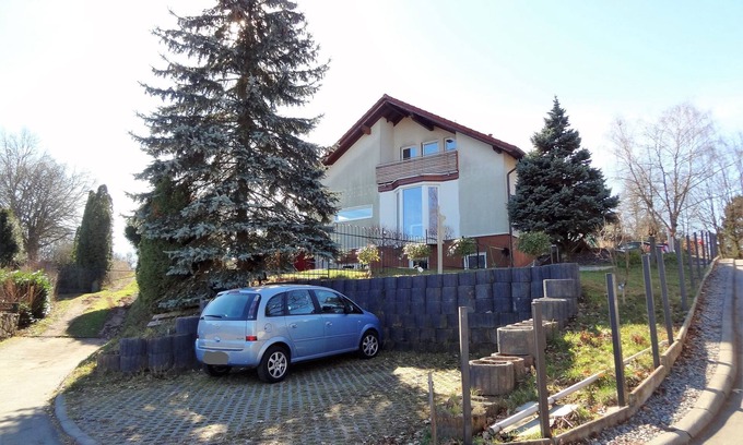 Kleinbreitenbach Condo | Beautiful and cozy private vacation apartment