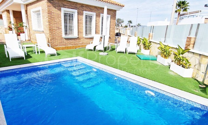Jeronimo y Avileses y Balsicas de Arriba Villa | Beautiful and Peacefull 3 Bed Villa with Private Pool, AC