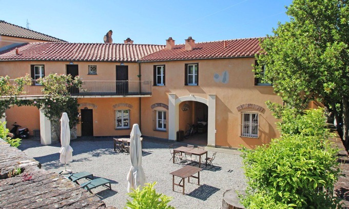 Santo Stefano del Ponte Villa | Beautiful apartment in villa for 6 people with WIFI, TV and panoramic view