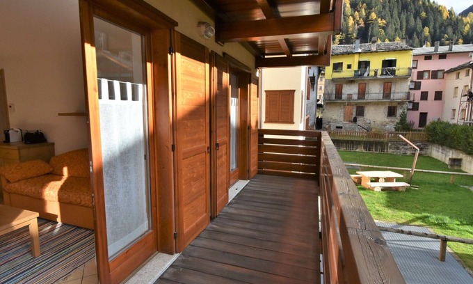 Campodolcino Apartment | Beautiful apartment for 4 guests with WIFI, TV, terrace and pets allowed
