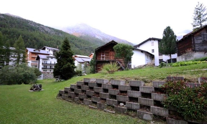 Saas-Fee Apartment | Beautiful apartment for 4 people with WIFI, TV, balcony and pets allowed
