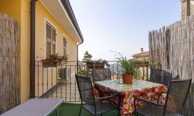 Terzorio Apartment | Beautiful apartment for 6 guests with A/C, WIFI, balcony and pets allowed
