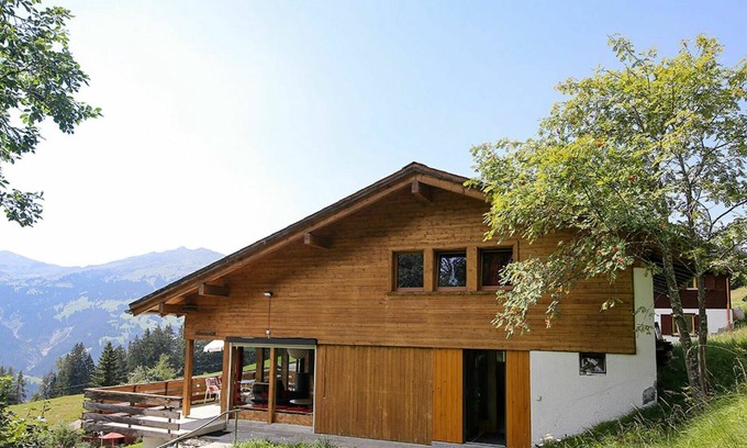 Pany Apartment | Beautiful apartment for 7 guests with WIFI, pool, TV, balcony, pets allowed and parking