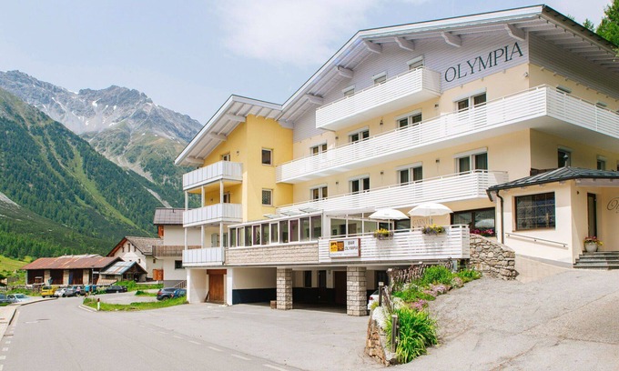 Solda Apartment | Beautiful apartment for 3 people with WIFI, terrace, pets allowed and panoramic view