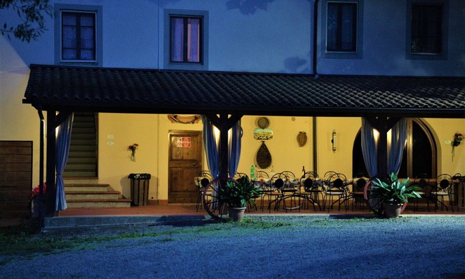 Gambassi Terme Other | Beautiful apartment for 6 people with pool, WIFI, TV and pets allowed, close to San Gimignano