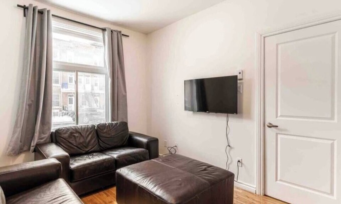 Verdun Apartment | Beautiful Apartment in Verdun