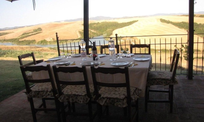 Peccioli Villa | Beautiful apartment in villa for 4 people with WIFI, pool