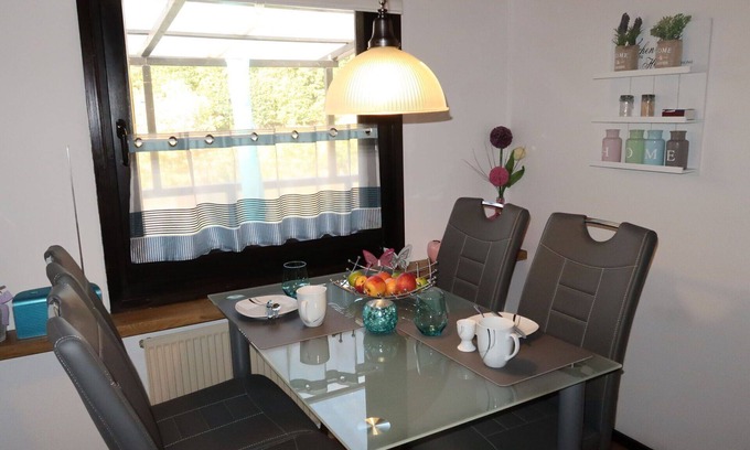 Machtlos House | Beautiful apartment in villa for 2 guests with pool, TV, terrace and pets allowed