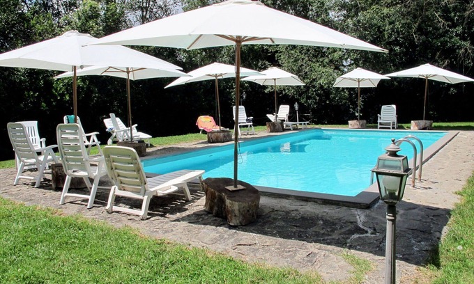 Bagnoregio Villa | Beautiful apartment in villa for 8 guests with WIFI, pool, TV, patio and pets allowed