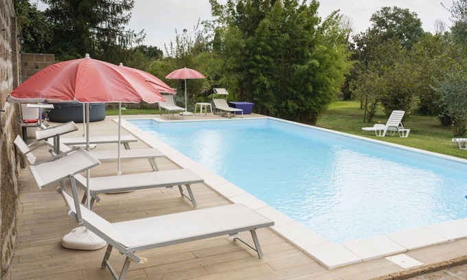 Corchiano Apartment | Beautiful apartment for 9 guests with WIFI, pool, TV and pets allowed