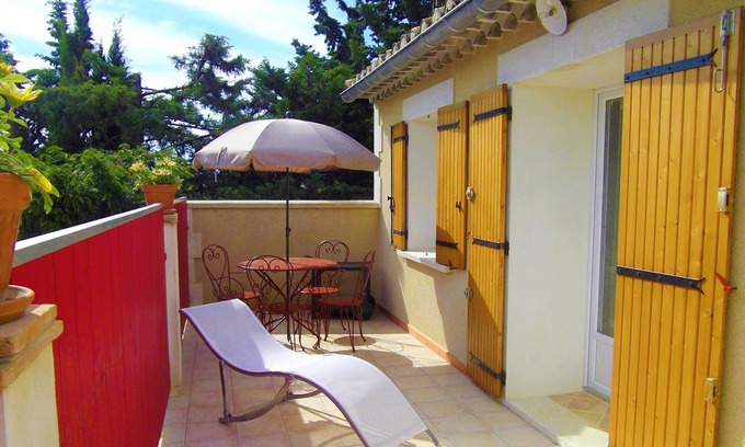 Vedene Apartment | Beautiful Appart-Villa 60 m² for 2 people in a lovely Village next to Avignon !